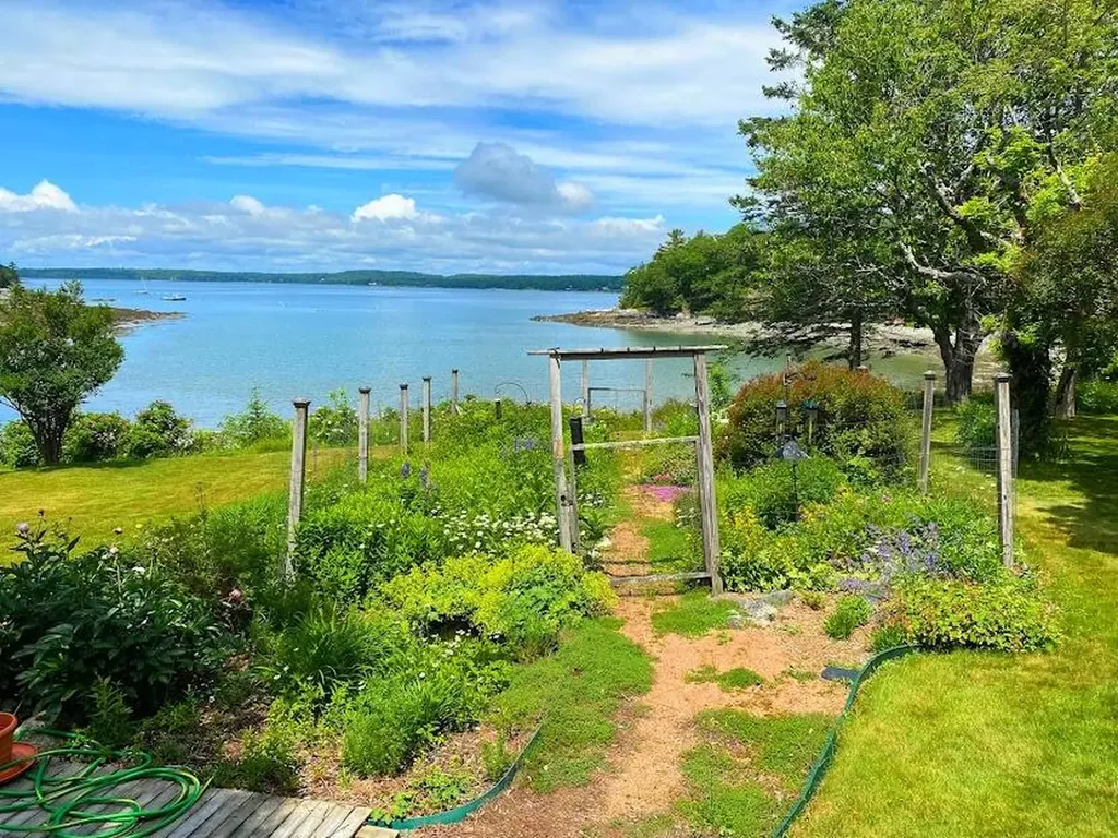 111 Old Bar Harbor Road Bar Harbor ME 04609
