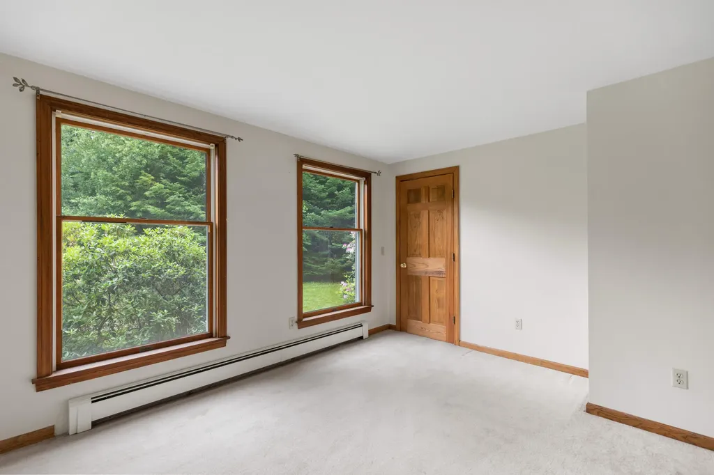 4 Howard Lane Wiscasset ME 04578