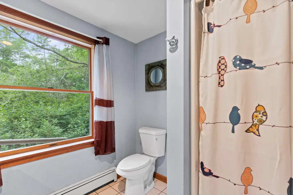 4 Howard Lane Wiscasset ME 04578