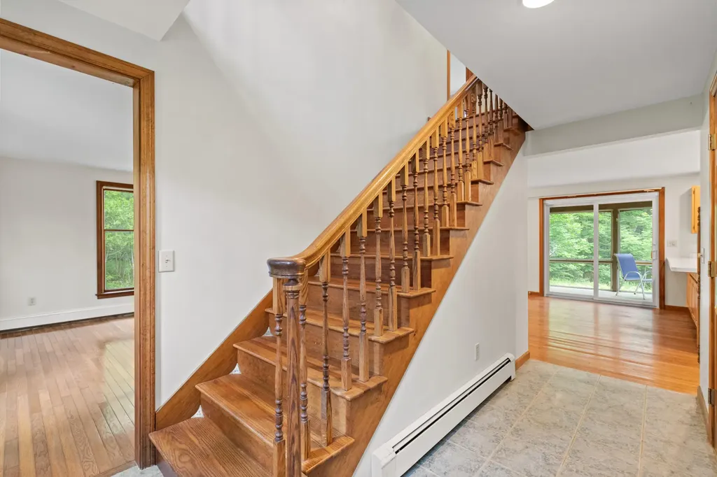 4 Howard Lane Wiscasset ME 04578