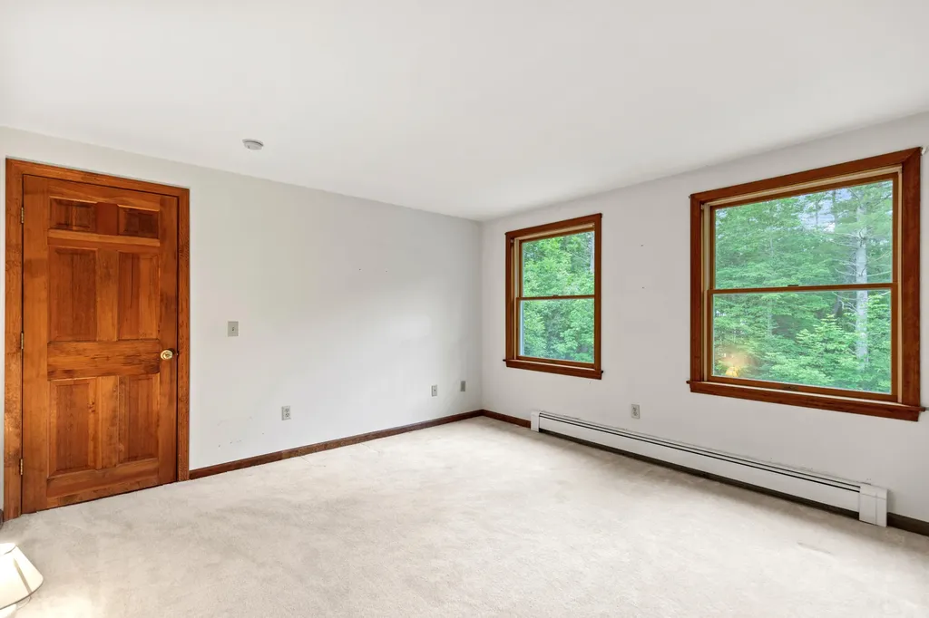 4 Howard Lane Wiscasset ME 04578