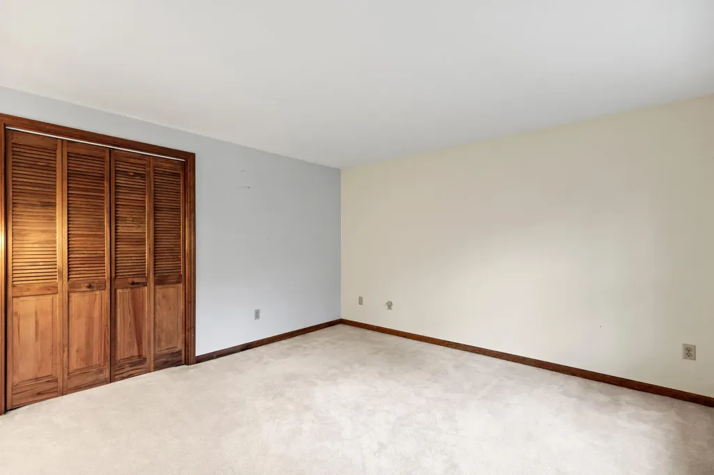 4 Howard Lane Wiscasset ME 04578