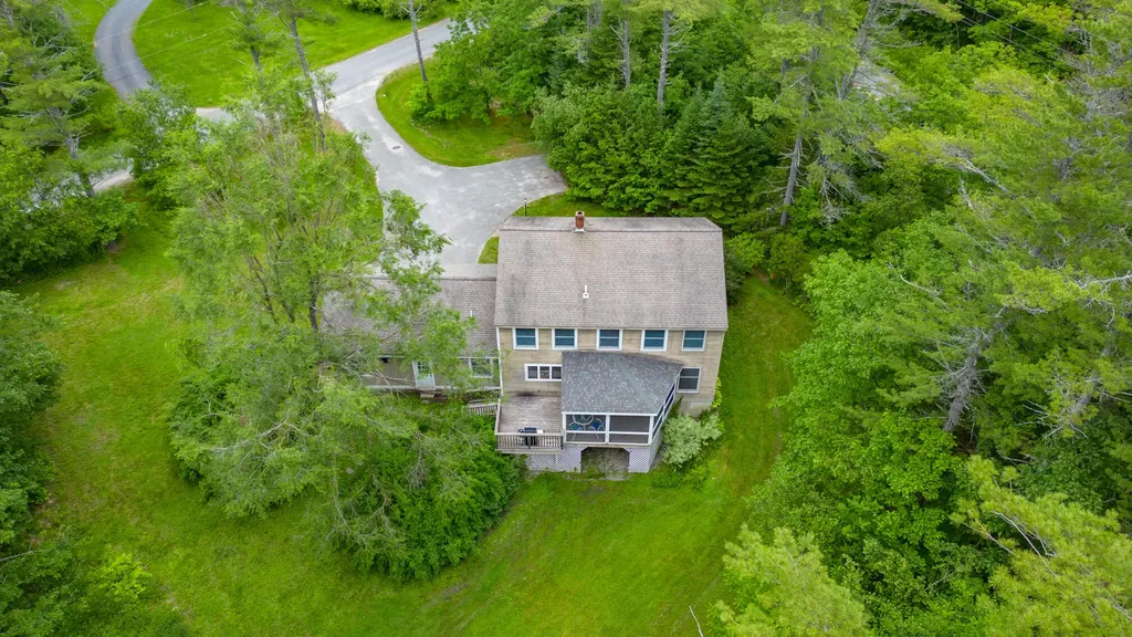 4 Howard Lane Wiscasset ME 04578