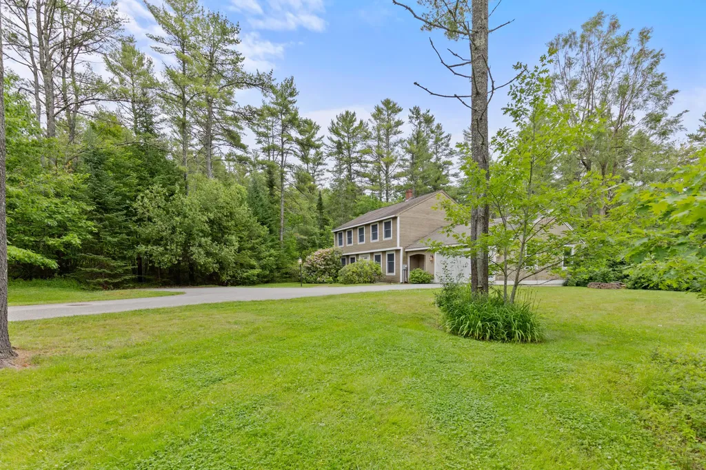 4 Howard Lane Wiscasset ME 04578