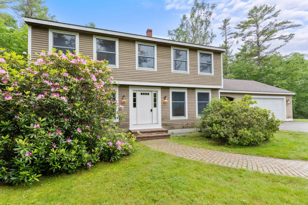 4 Howard Lane Wiscasset ME 04578