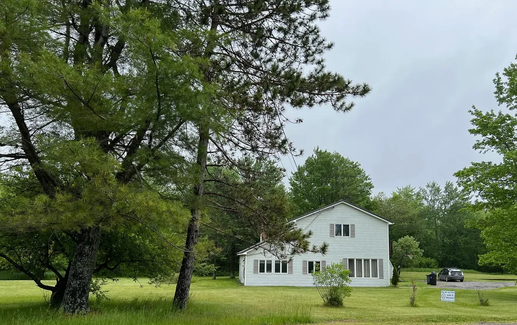 815 Hudson Road Glenburn ME 04401