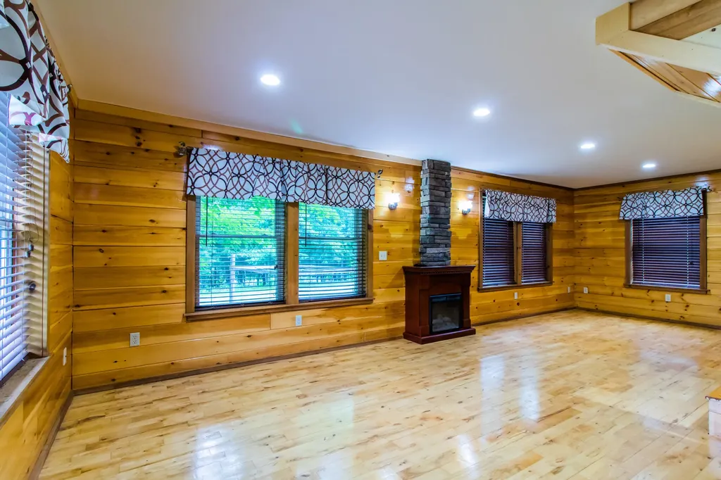 786 Waterford Road Norway ME 04268