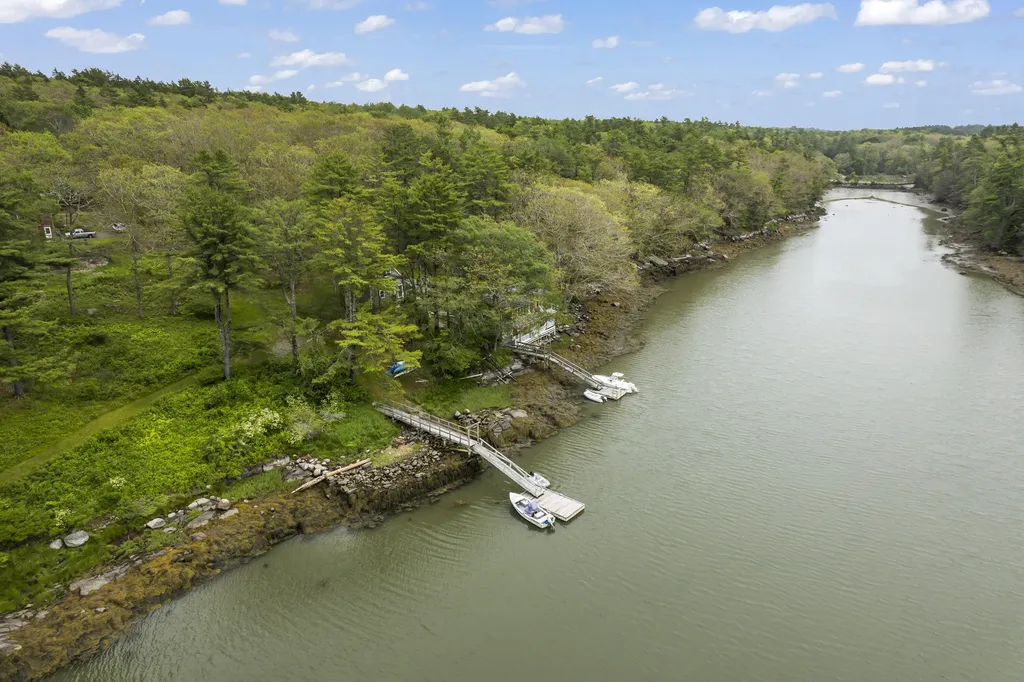 167 Knickerbocker Road Boothbay ME 04537