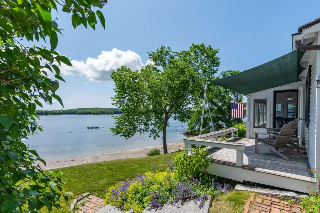 2 Pleasant Street Castine ME 04421