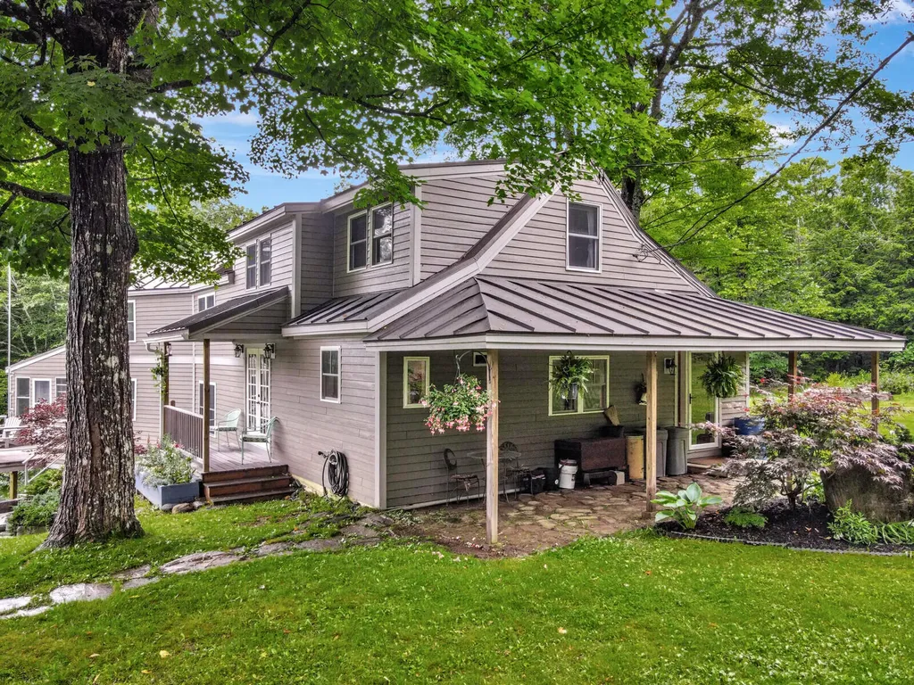 1542 N Mountain Valley Highway Montville ME 04941