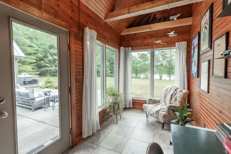 1223 River Road Bowdoinham ME 04008
