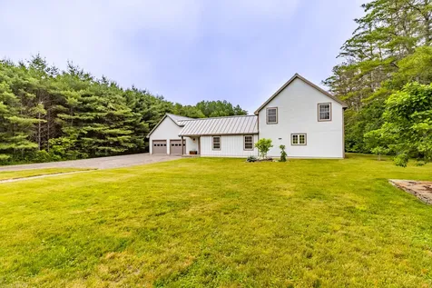 1223 River Road Bowdoinham ME 04008