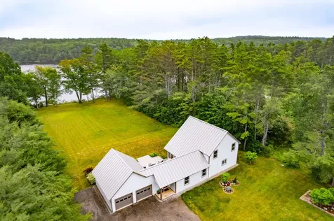 1223 River Road Bowdoinham ME 04008