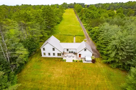 1223 River Road Bowdoinham ME 04008