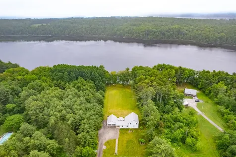 1223 River Road Bowdoinham ME 04008