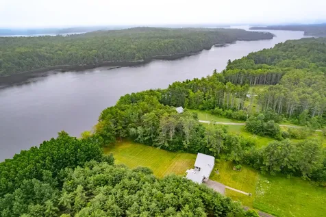 1223 River Road Bowdoinham ME 04008