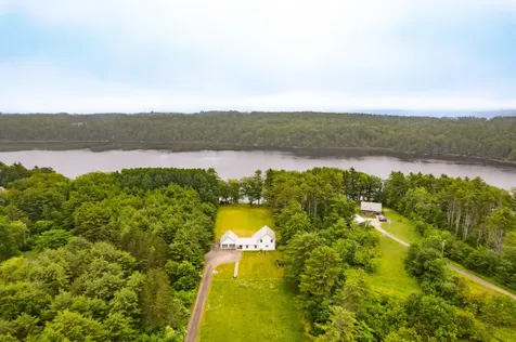 1223 River Road Bowdoinham ME 04008
