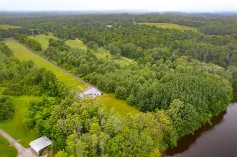 1223 River Road Bowdoinham ME 04008