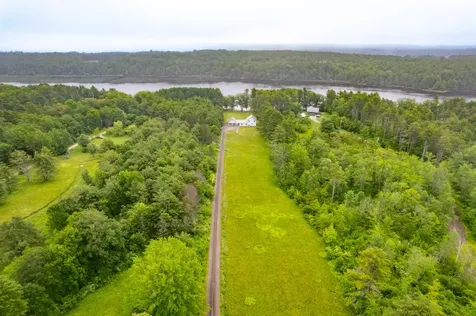 1223 River Road Bowdoinham ME 04008