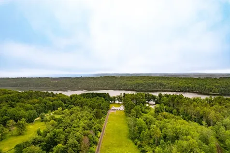 1223 River Road Bowdoinham ME 04008