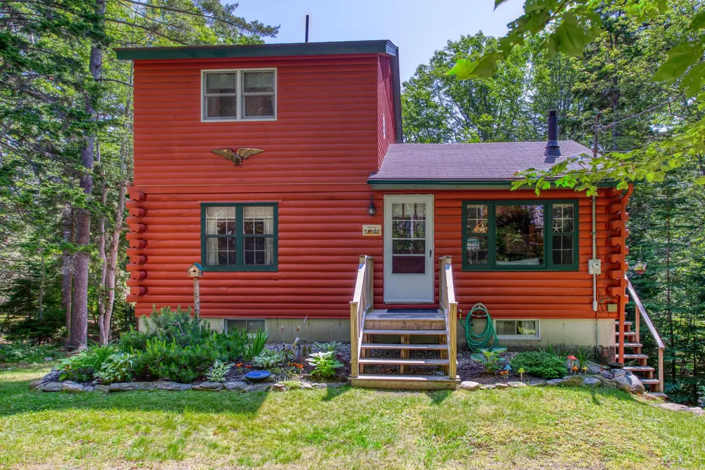 122 Crest Avenue Boothbay Harbor ME 04538
