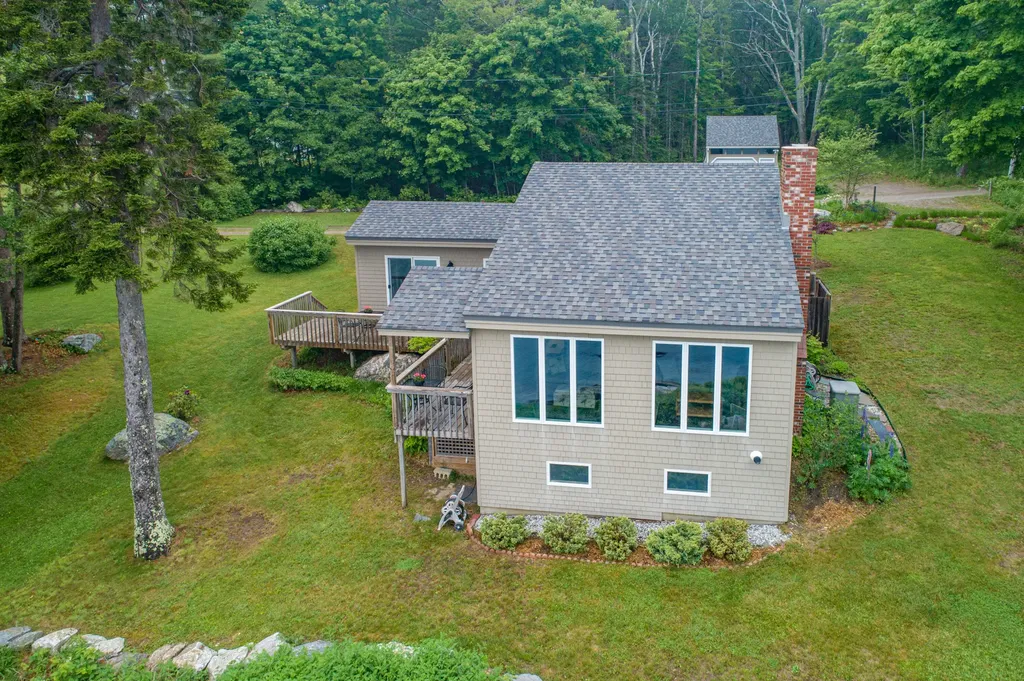 79 Minott Shore Road Brunswick ME 04011