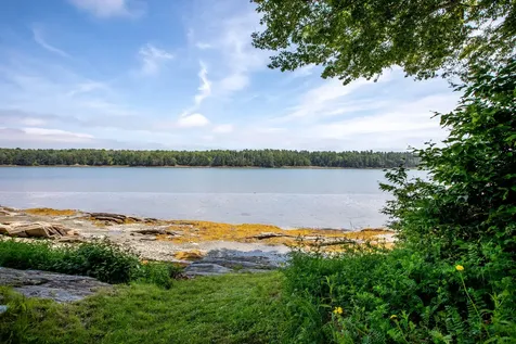 79 Minott Shore Road Brunswick ME 04011