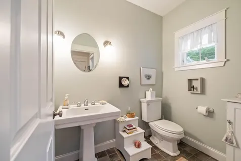 29 Mill Lane Castine ME 04421