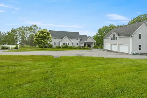 29 Mill Lane Castine ME 04421
