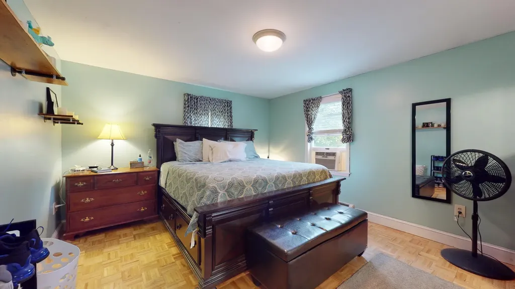 48 Augusta Road Topsham ME 04086