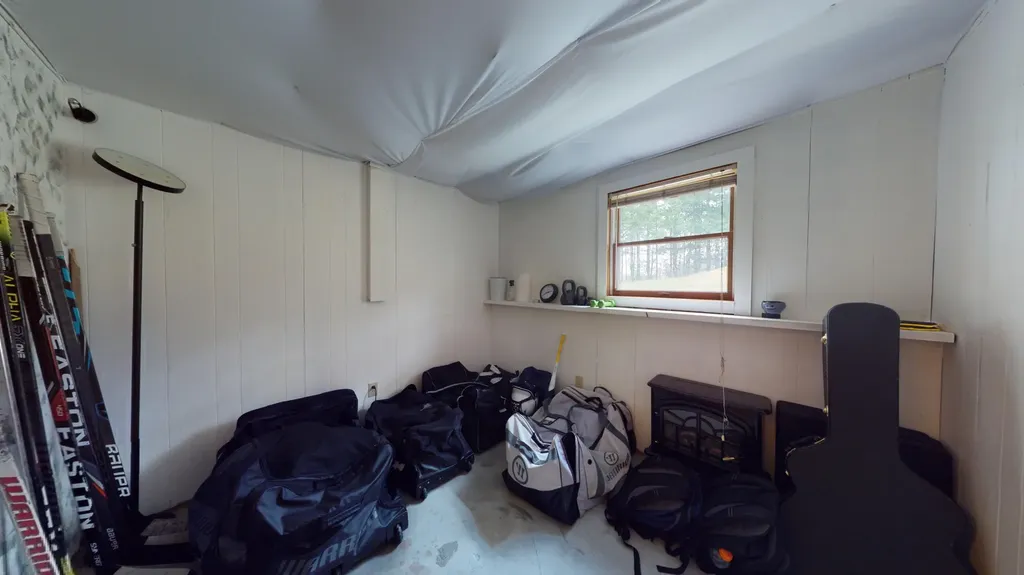 48 Augusta Road Topsham ME 04086