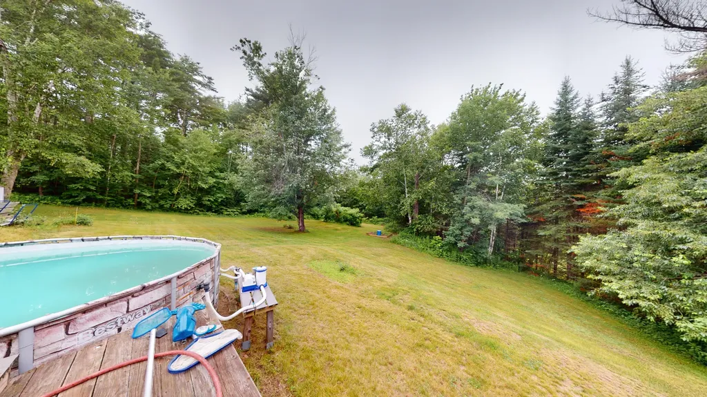 48 Augusta Road Topsham ME 04086