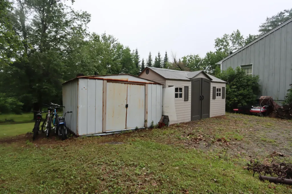 48 Augusta Road Topsham ME 04086