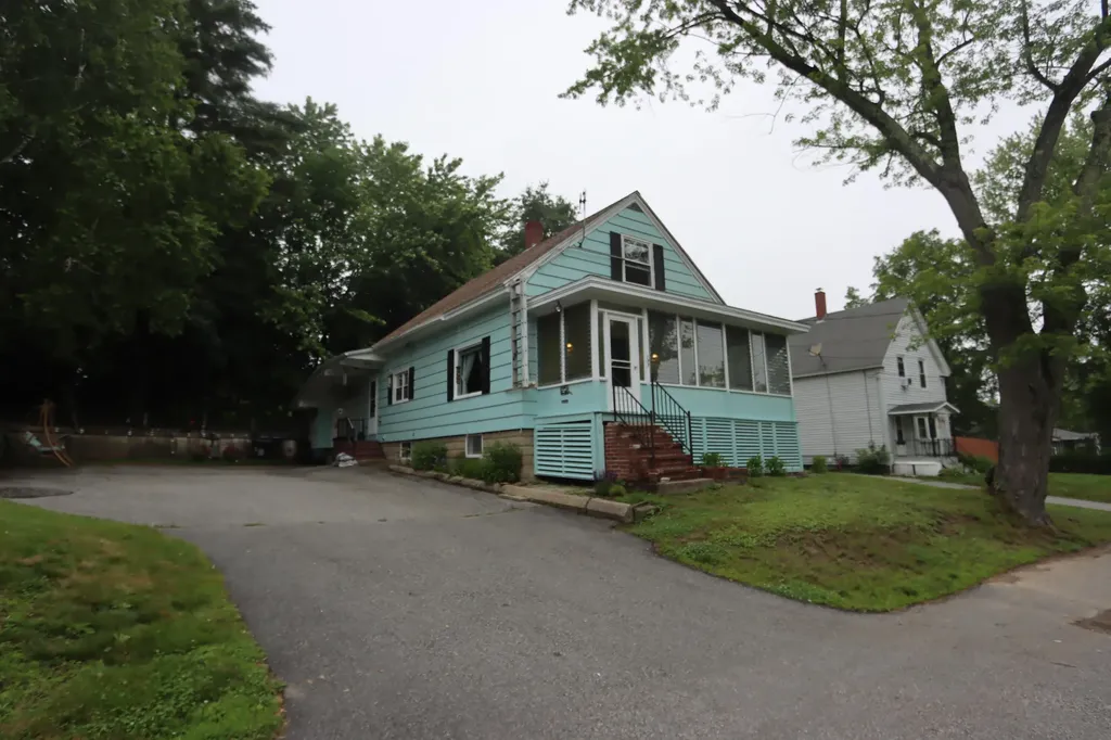 199 S Main Street Auburn ME 04210