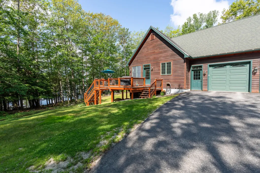 26 Hutchins Street Norway ME 04268