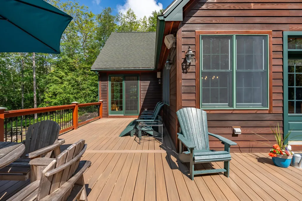 26 Hutchins Street Norway ME 04268