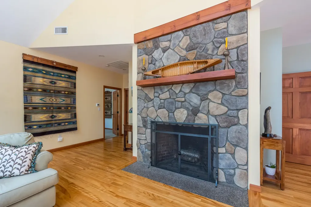 26 Hutchins Street Norway ME 04268