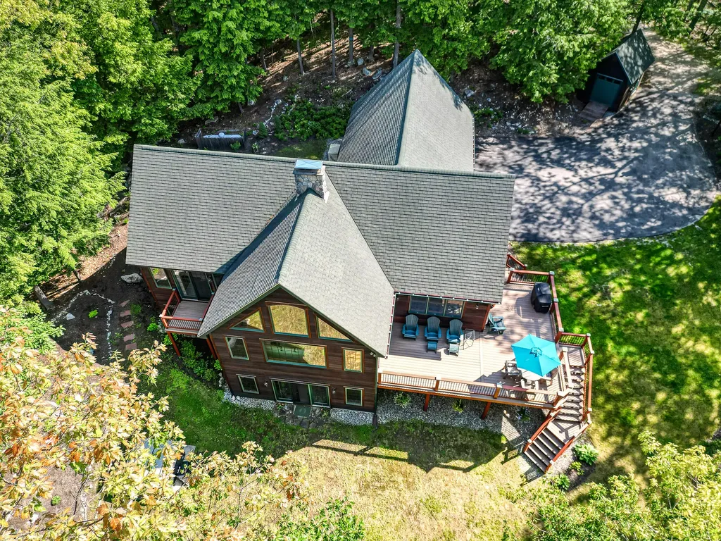 26 Hutchins Street Norway ME 04268
