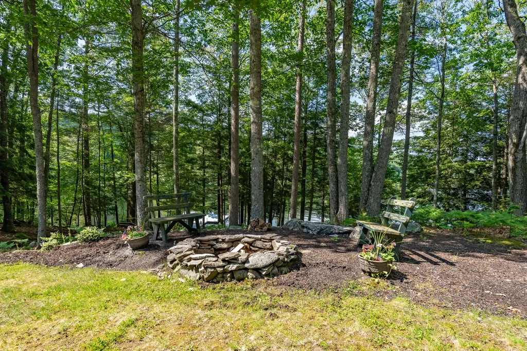 26 Hutchins Street Norway ME 04268