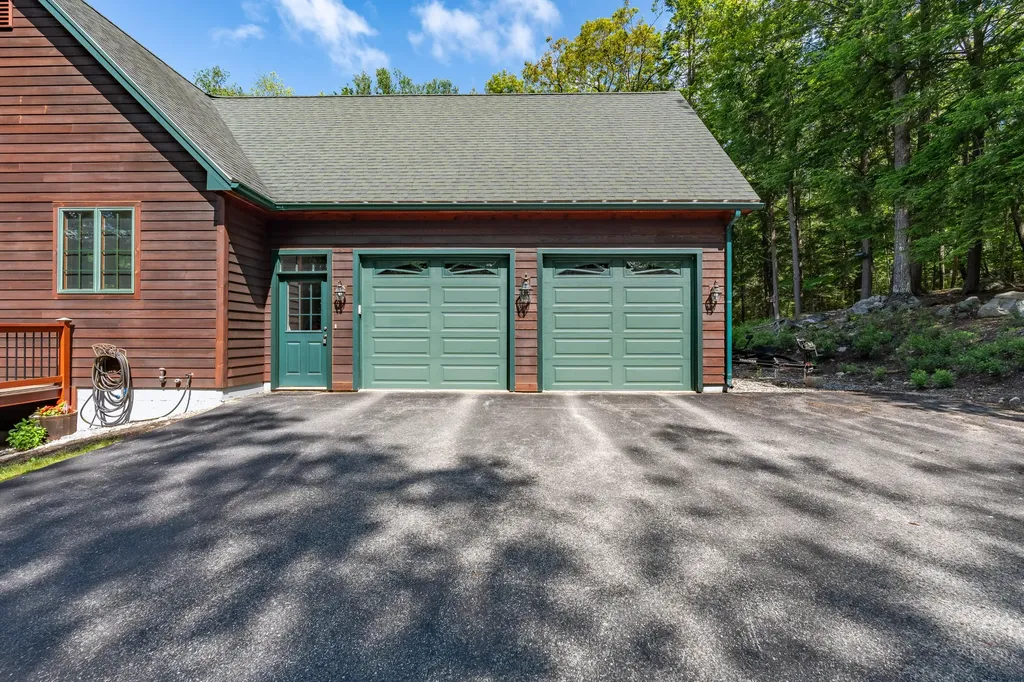 26 Hutchins Street Norway ME 04268