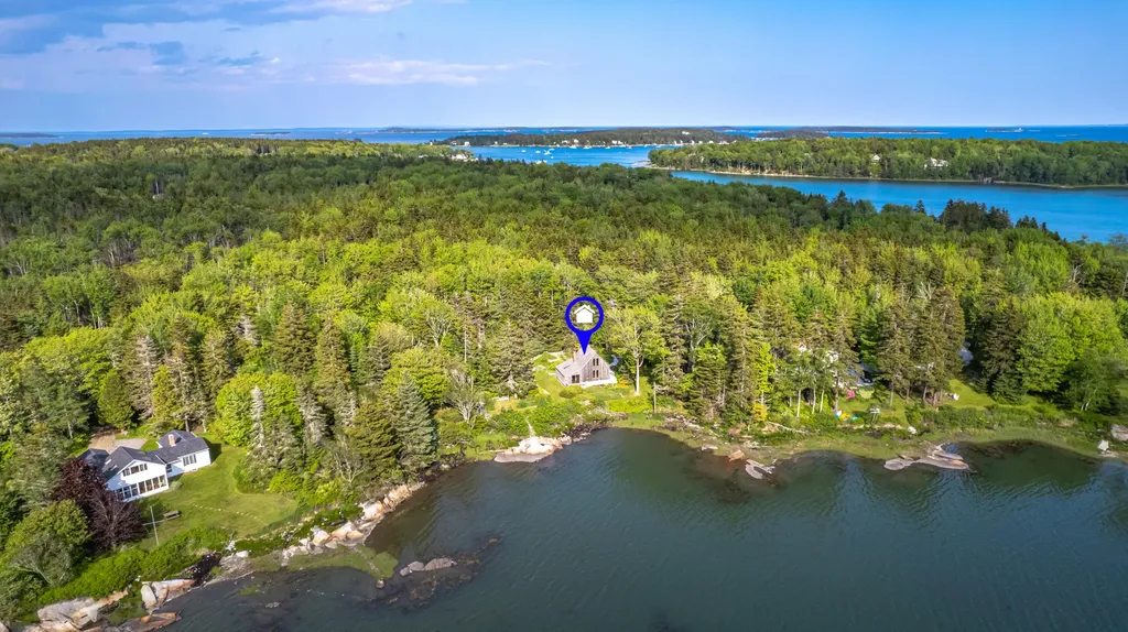 53 Island Avenue Saint George ME 04859