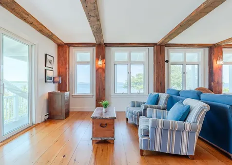 690 Seashore Avenue Portland ME 04108