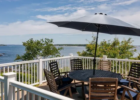 690 Seashore Avenue Portland ME 04108