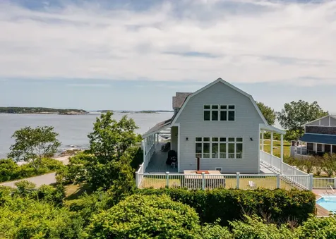 690 Seashore Avenue Portland ME 04108