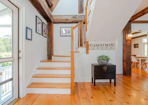 690 Seashore Avenue Portland ME 04108