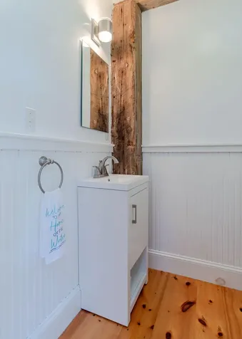 690 Seashore Avenue Portland ME 04108