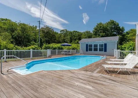 690 Seashore Avenue Portland ME 04108