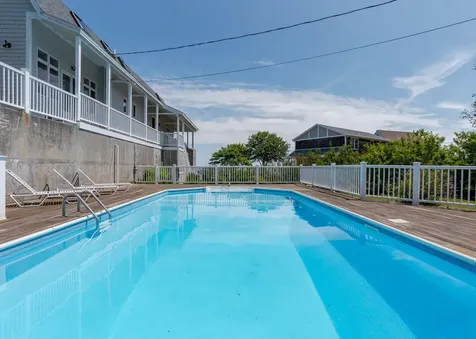 690 Seashore Avenue Portland ME 04108