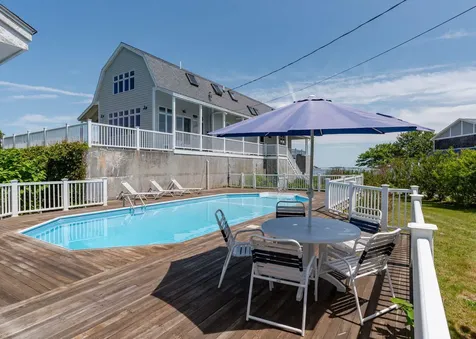 690 Seashore Avenue Portland ME 04108