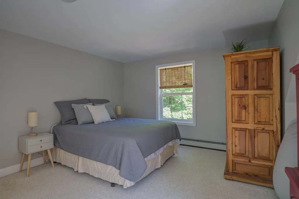191 Valley Road Raymond ME 04071